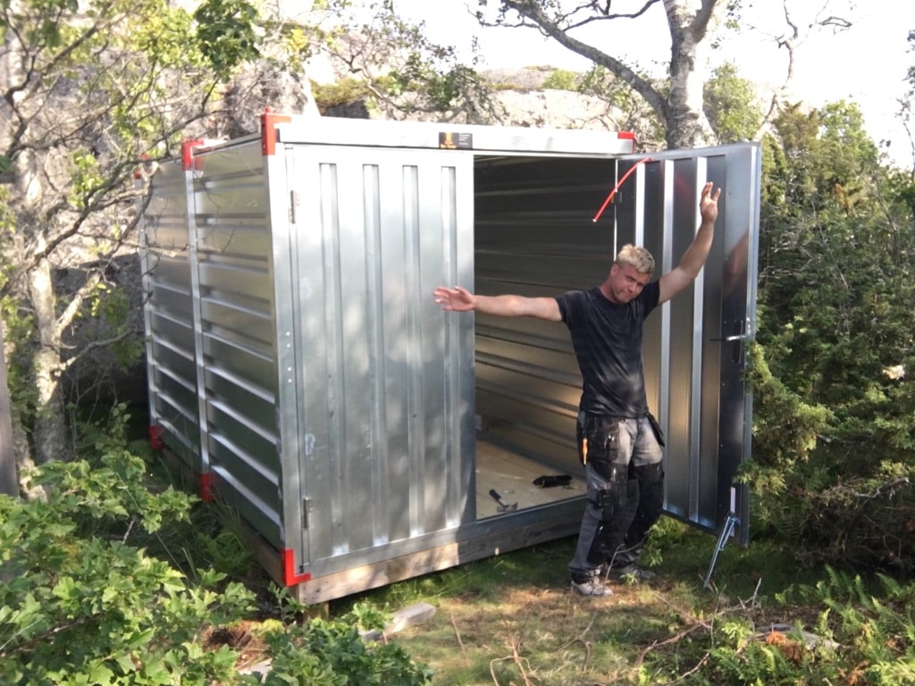 2. färdigmonterat förråd